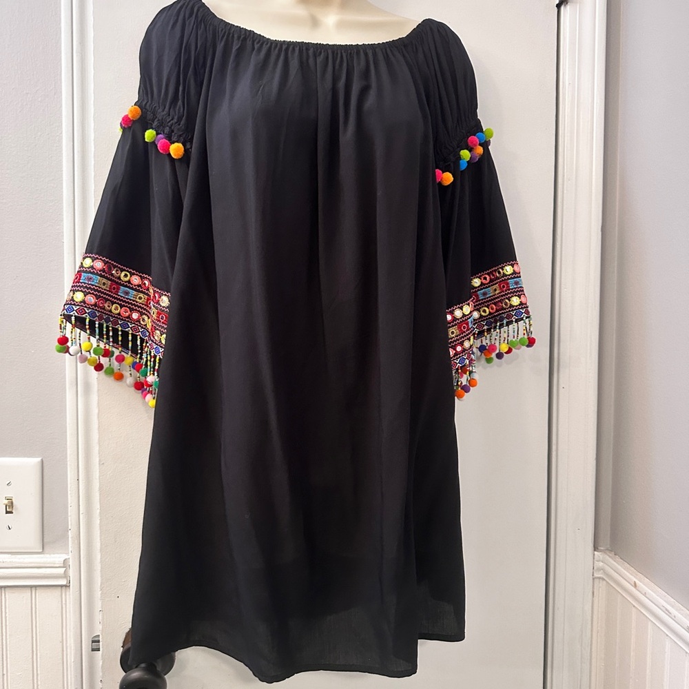 Stellah Off-Shoulder Embroidered Pom-Pom Dress/Top Black Boho Festival Chic XS - Picture 2 of 8